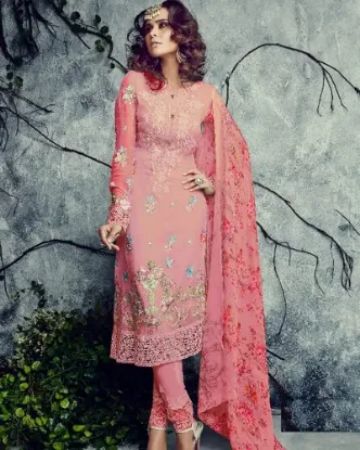 Picture for category Pakistani Salwar Suit